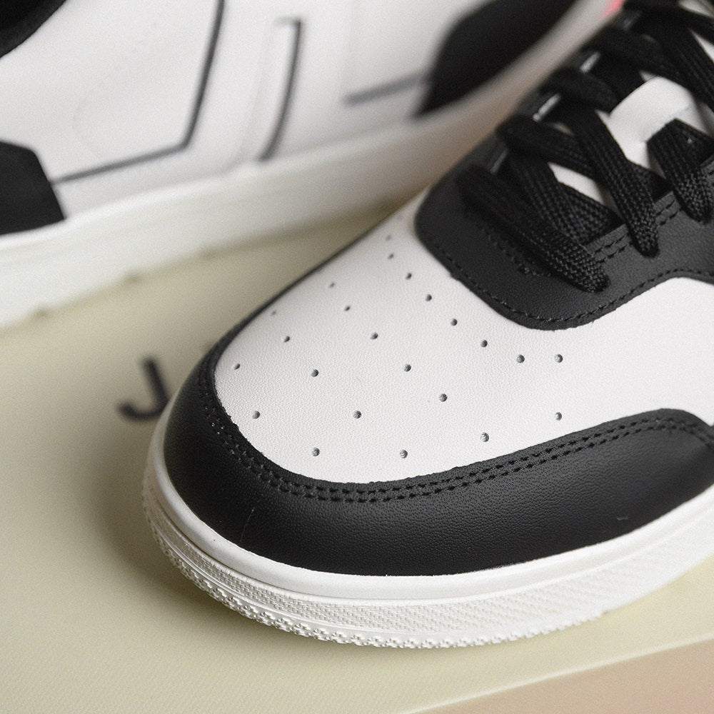 J.Lindeberg Golf Shoes - Ace Low Top - Black SS25
