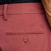 J.Lindeberg Golf Trousers - Vent Pant Slim Fit - Apple Butter SS26