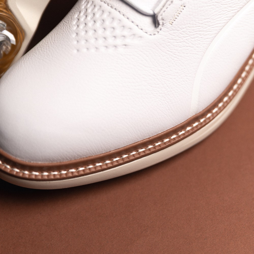 PUMA Golf Shoes - Avant Tour Spiked - White - Brown Mushroom SS26