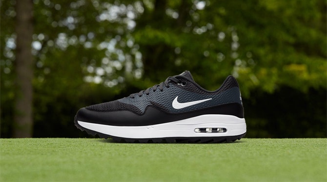 Mesh on sale golf shoes