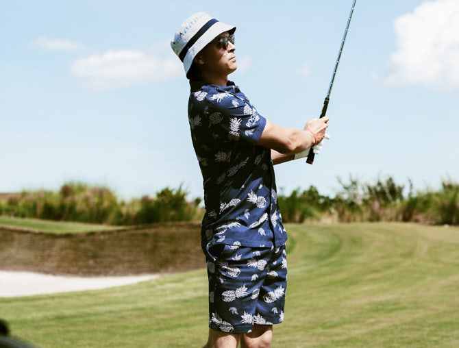 Rickie-Fowler-in-Hawaii-Tournament-of-Champions-Shirt